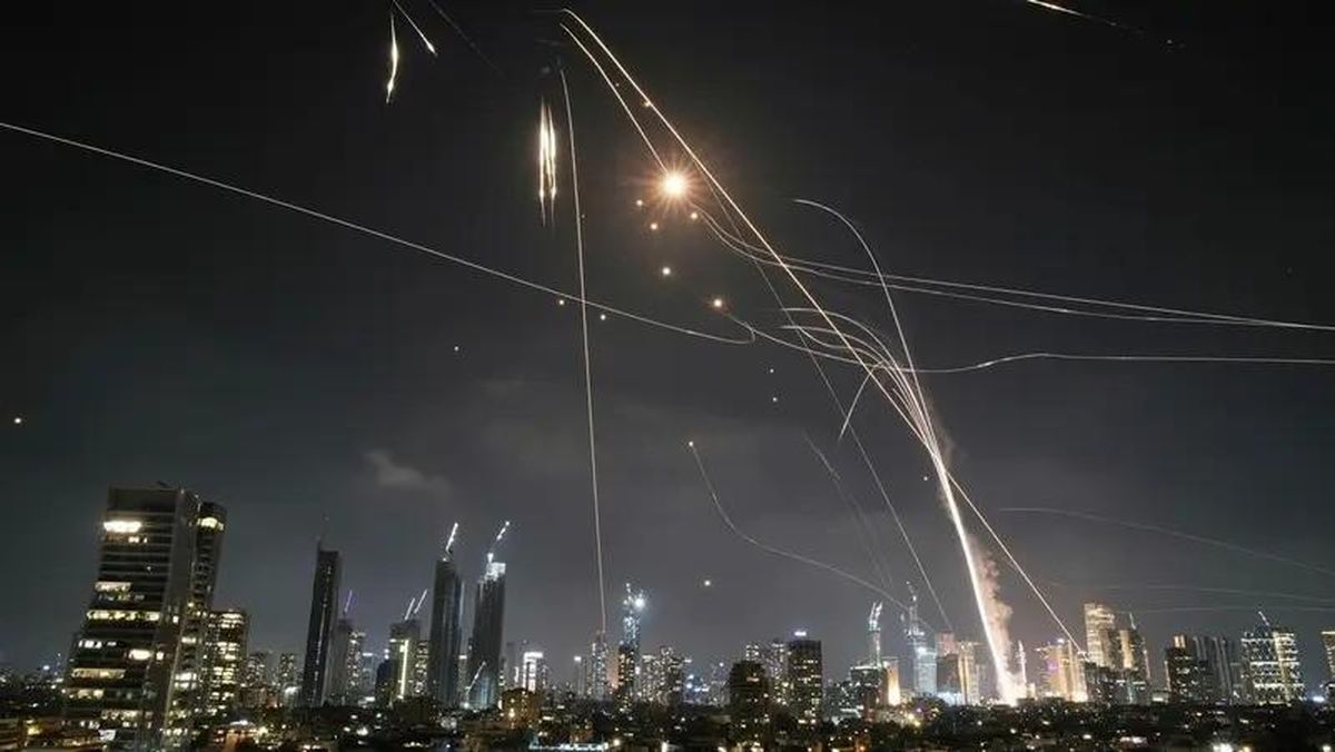 Strategi Canggih Iran: Begini Cara Mereka Akali Iron Dome Israel